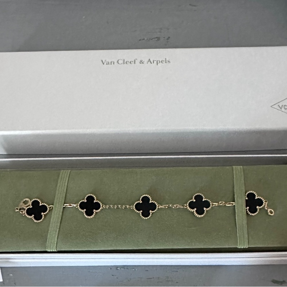 Van cleef and arpels black onyx 5 motif Alhambra bracelet
